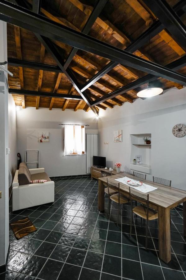 Casa Vacanza Centro Storico Fornelli Villa Exterior photo